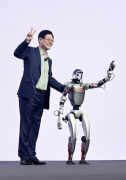 <b>联想多款超等智能体身手不凡让AI成为创重生产力</b> 